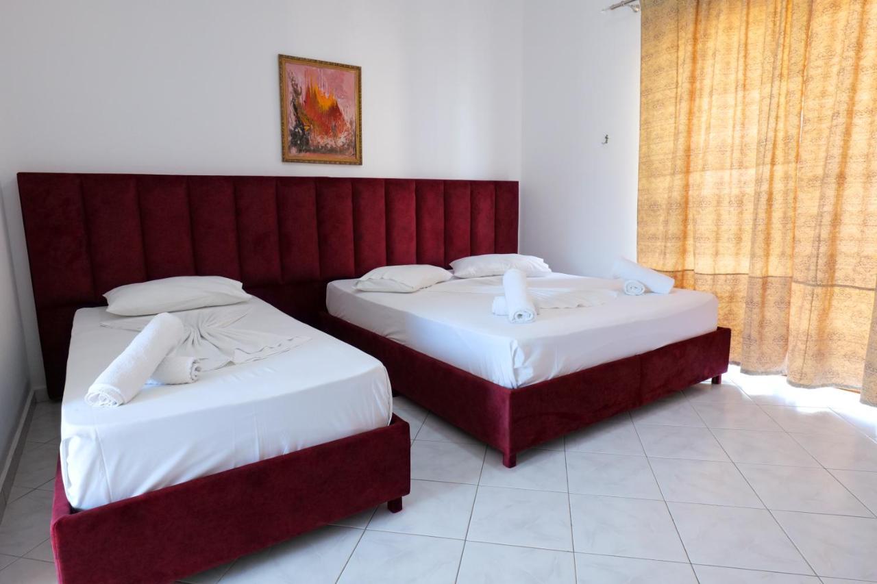 Eden Hotel Саранде Екстериор снимка