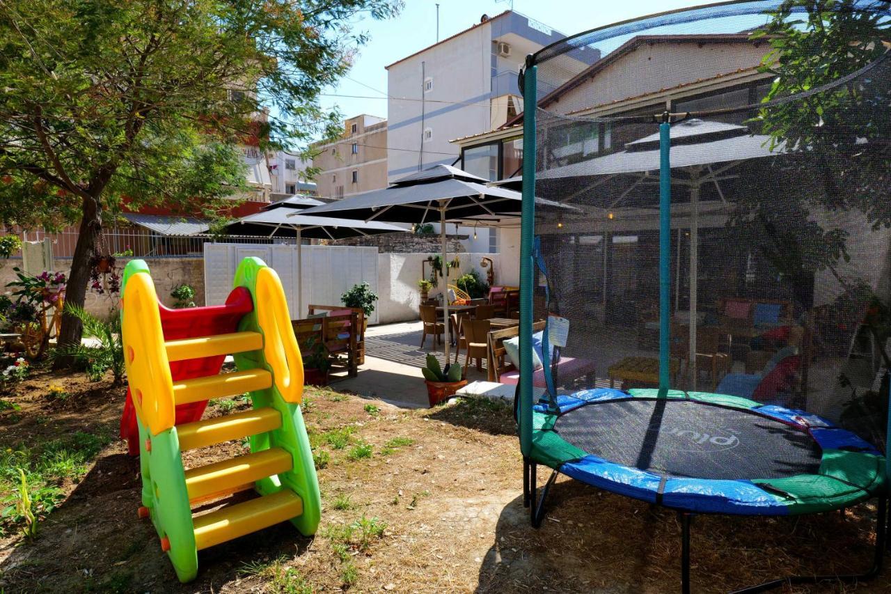 Eden Hotel Саранде Екстериор снимка