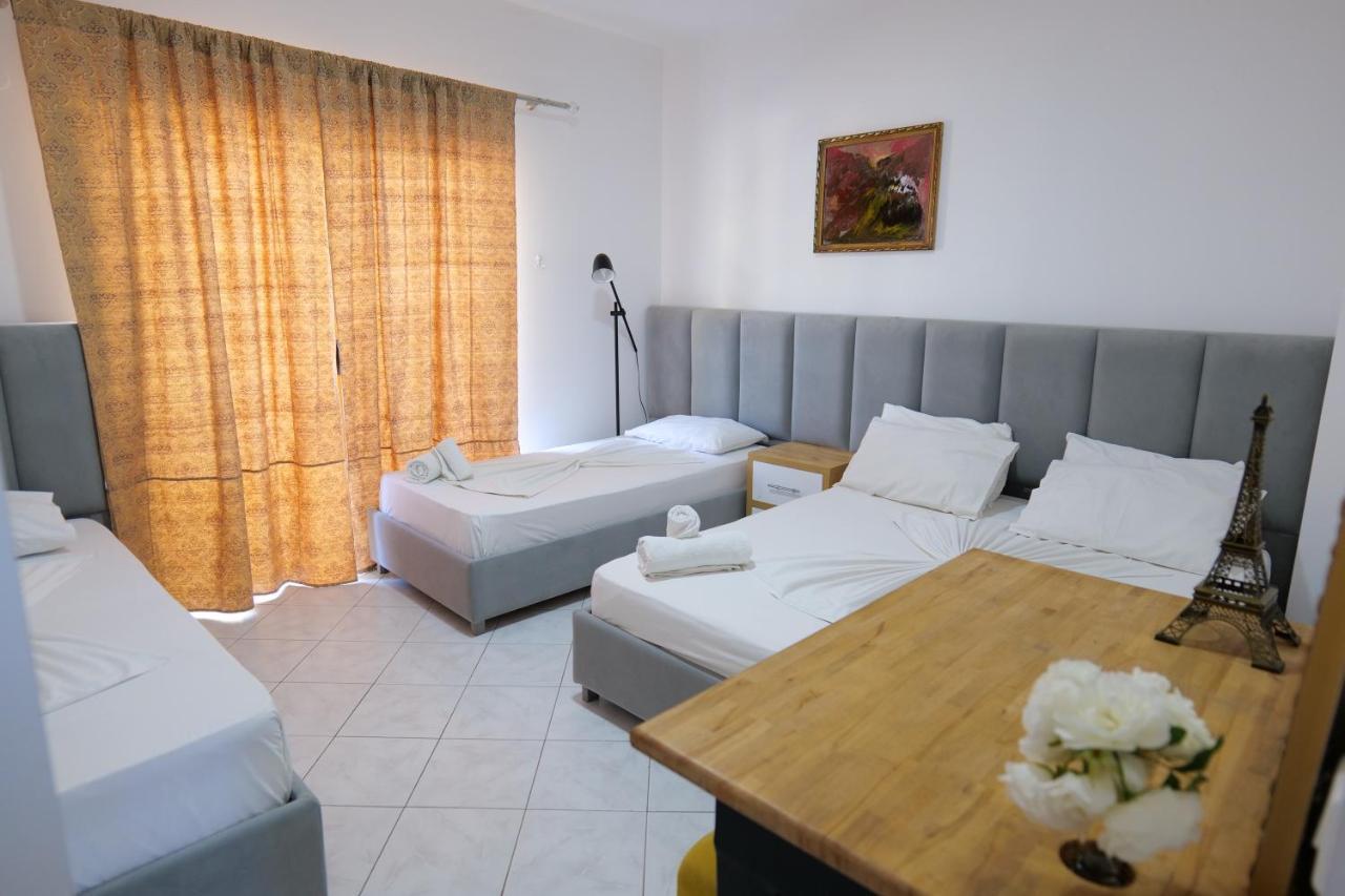 Eden Hotel Саранде Екстериор снимка