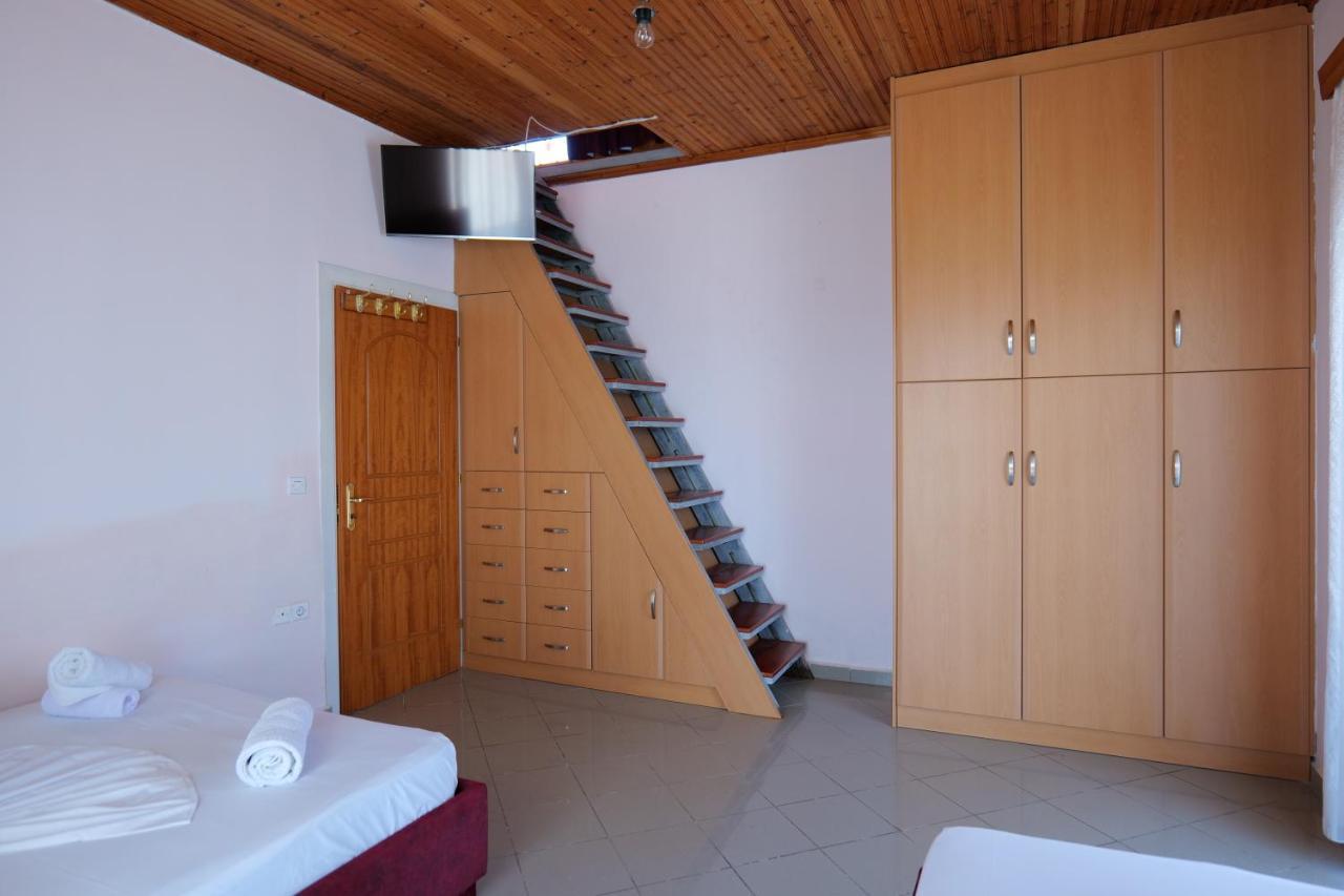 Eden Hotel Саранде Екстериор снимка