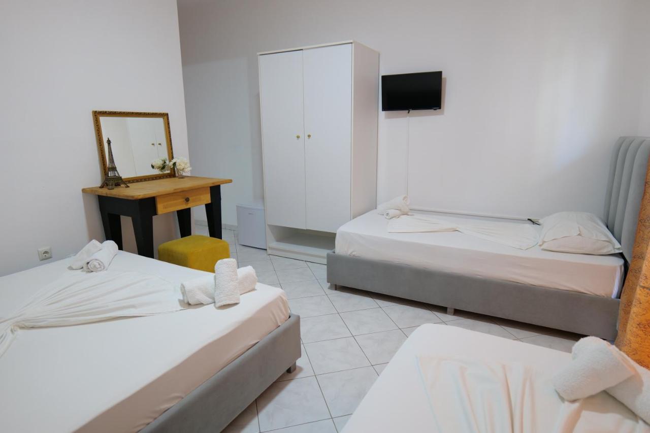 Eden Hotel Саранде Екстериор снимка
