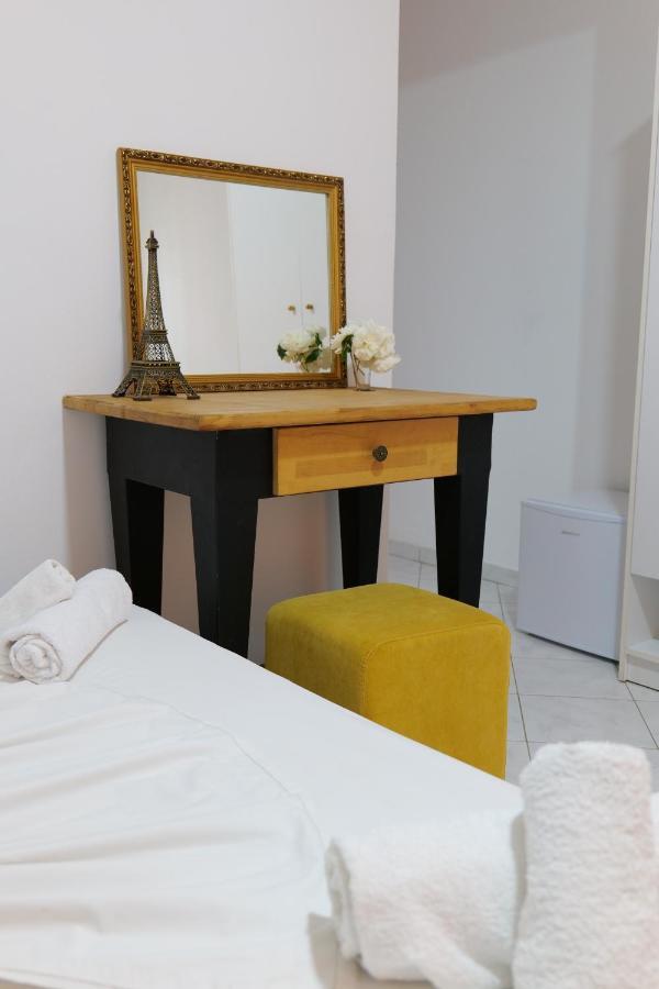 Eden Hotel Саранде Екстериор снимка