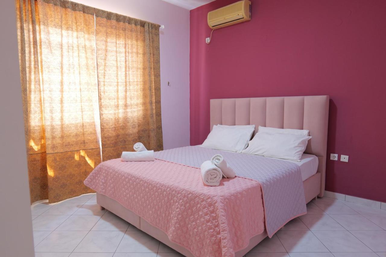 Eden Hotel Саранде Екстериор снимка